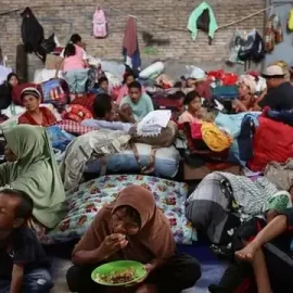 Polri Kirim Bantuan untuk 40 Ribu Korban Bencana di Sumatera