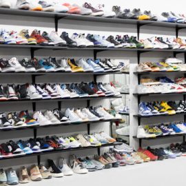 Bisnis Toko Sepatu Modern yang Menarik Minat Berbagai Kalangan Bisnis Toko Sepatu Modern yang Menarik Minat Berbagai Kalangan